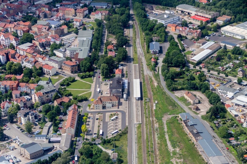 Mühlhausen aus der Vogelperspektive: Gleisverlauf und Bahnhofsgebäude in Mühlhausen im Bundesland Thüringen, Deutschland