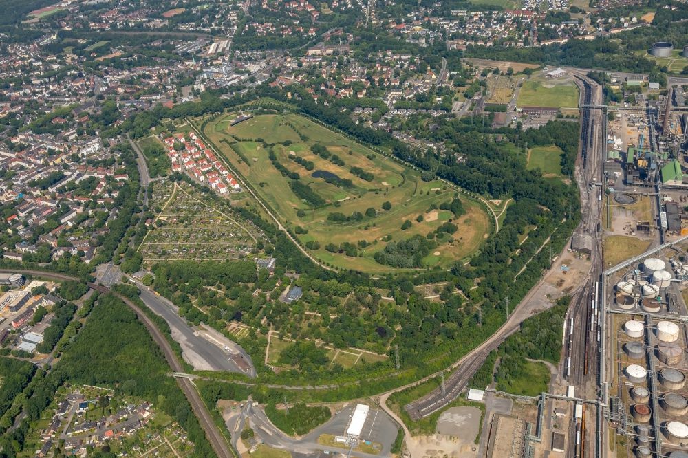 Gelsenkirchen aus der Vogelperspektive: Golfplatz in Gelsenkirchen im Bundesland Nordrhein-Westfalen
