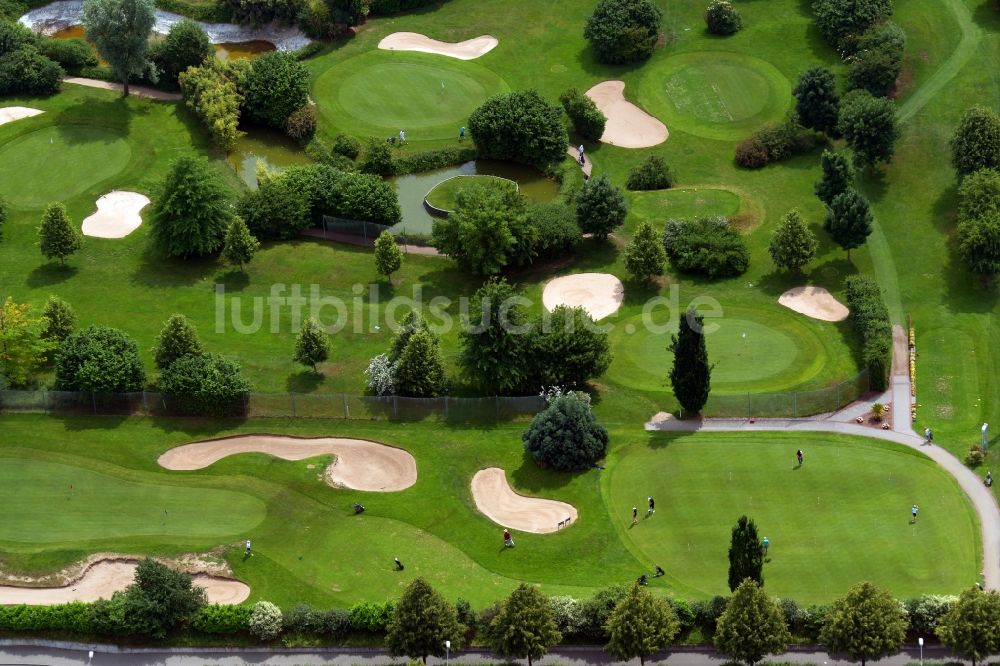 Frankfurt am Main von oben - Golfplatz Golf-Club Golf Range Frankfurt in Frankfurt am Main im Bundesland Hessen, Deutschland