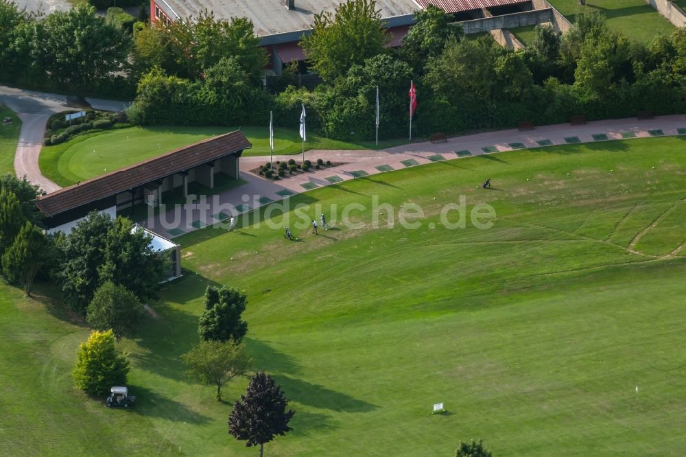 Würzburg aus der Vogelperspektive: Golfplatz des Golf Club Würzburg e.V. im Ortsteil Heidingsfeld in Würzburg im Bundesland Bayern, Deutschland