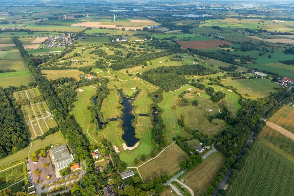 Luftbild Bedburg-Hau - Golfplatz der Golf International Moyland GmbH & Co.KG an der Moyländer Allee in Bedburg-Hau im Bundesland Nordrhein-Westfalen, Deutschland