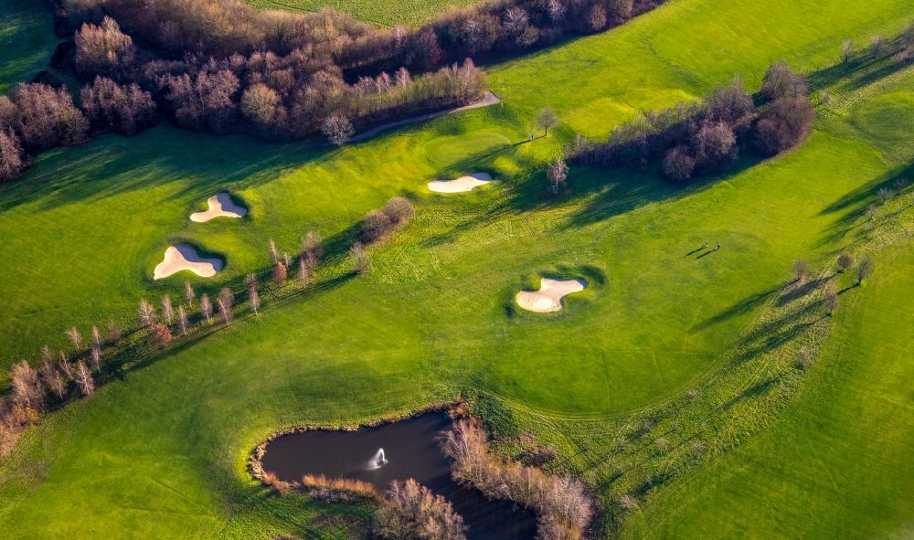 Heiligenhaus aus der Vogelperspektive: Golfplatz Golfclub Hösel im Ortsteil Unterilp in Heiligenhaus im Bundesland Nordrhein-Westfalen, Deutschland