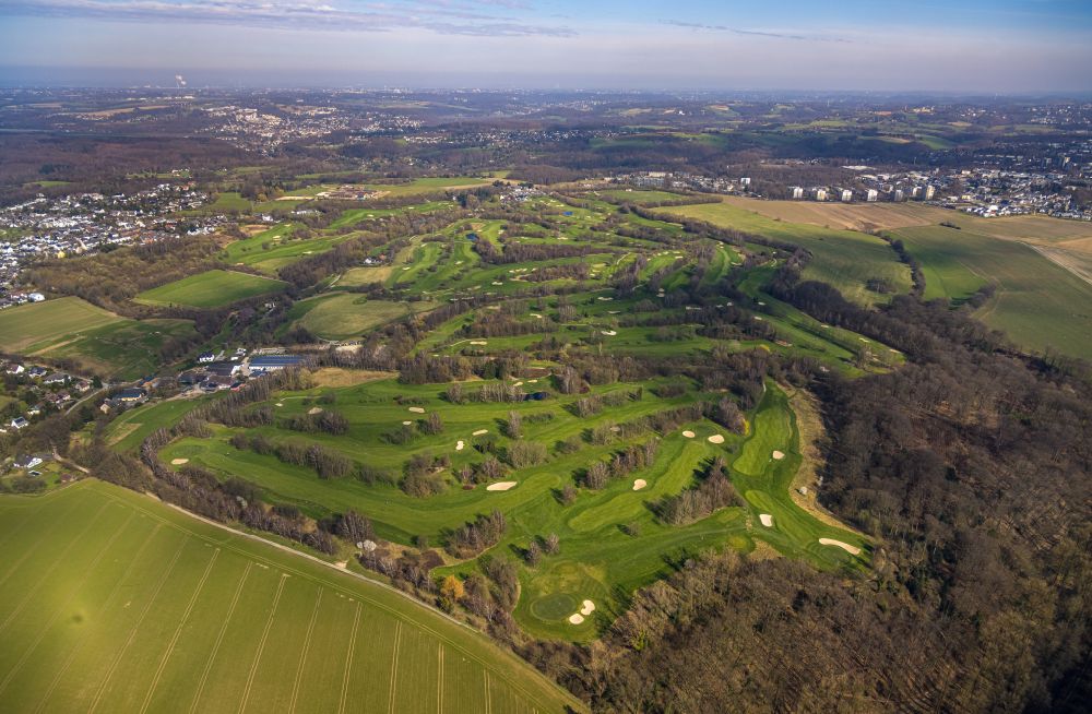 Heiligenhaus von oben - Golfplatz Golfclub Hösel im Ortsteil Unterilp in Heiligenhaus im Bundesland Nordrhein-Westfalen, Deutschland