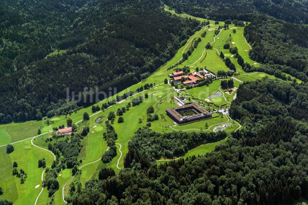 Luftbild Waakirchen - Golfplatz Golfclub Margarethenhof am Tegernsee e.V. in Waakirchen im Bundesland Bayern, Deutschland