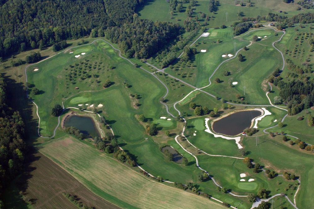 Kandern aus der Vogelperspektive: Golfplatz des Golfclub Markgräflerland in Kandern im Bundesland Baden-Württemberg, Deutschland