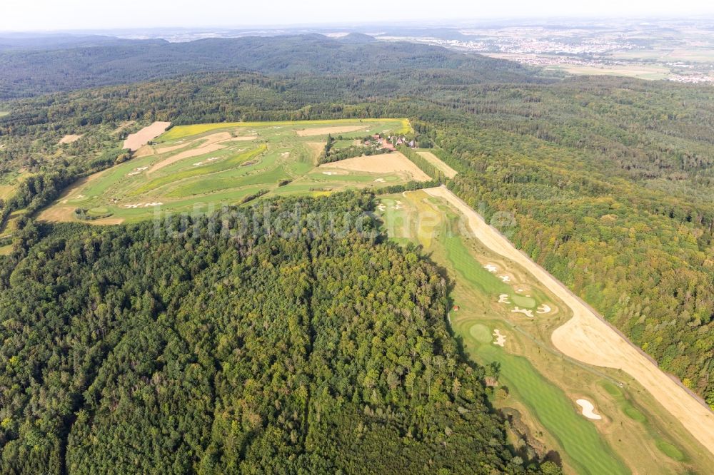 Kressbach aus der Vogelperspektive: Golfplatz Golfclub Schloss Kressbach in Kressbach im Bundesland Baden-Württemberg, Deutschland