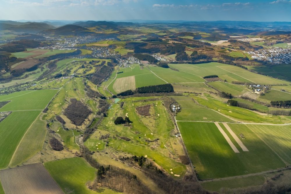 Luftaufnahme Schmallenberg - Golfplatz des Golfclub Schmallenberg e.V. in Schmallenberg im Bundesland Nordrhein-Westfalen, Deutschland