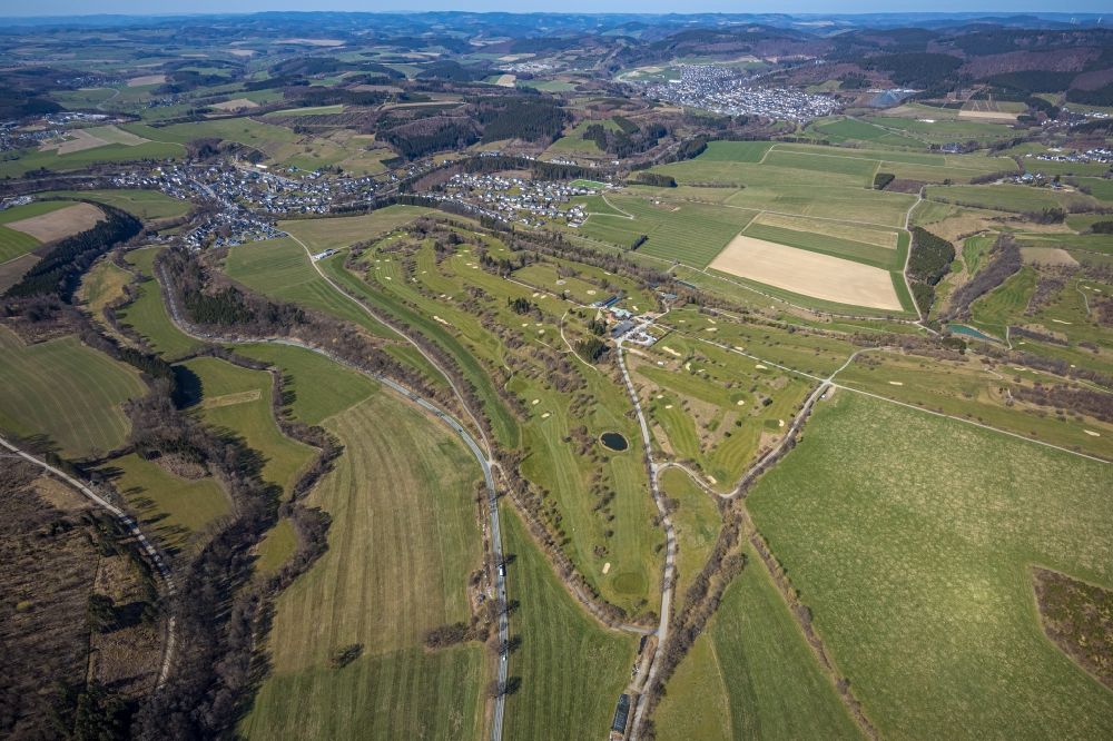 Luftaufnahme Winkhausen - Golfplatz des Golfclub Schmallenberg e.V. in Winkhausen im Bundesland Nordrhein-Westfalen, Deutschland