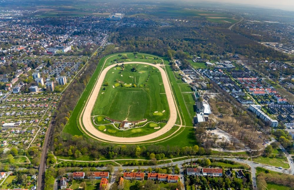 Dortmund aus der Vogelperspektive: Golfplatz GolfRange Dortmund in Dortmund im Bundesland Nordrhein-Westfalen, Deutschland