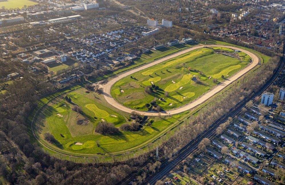 Dortmund aus der Vogelperspektive: Golfplatz GolfRange Dortmund in Dortmund im Bundesland Nordrhein-Westfalen, Deutschland