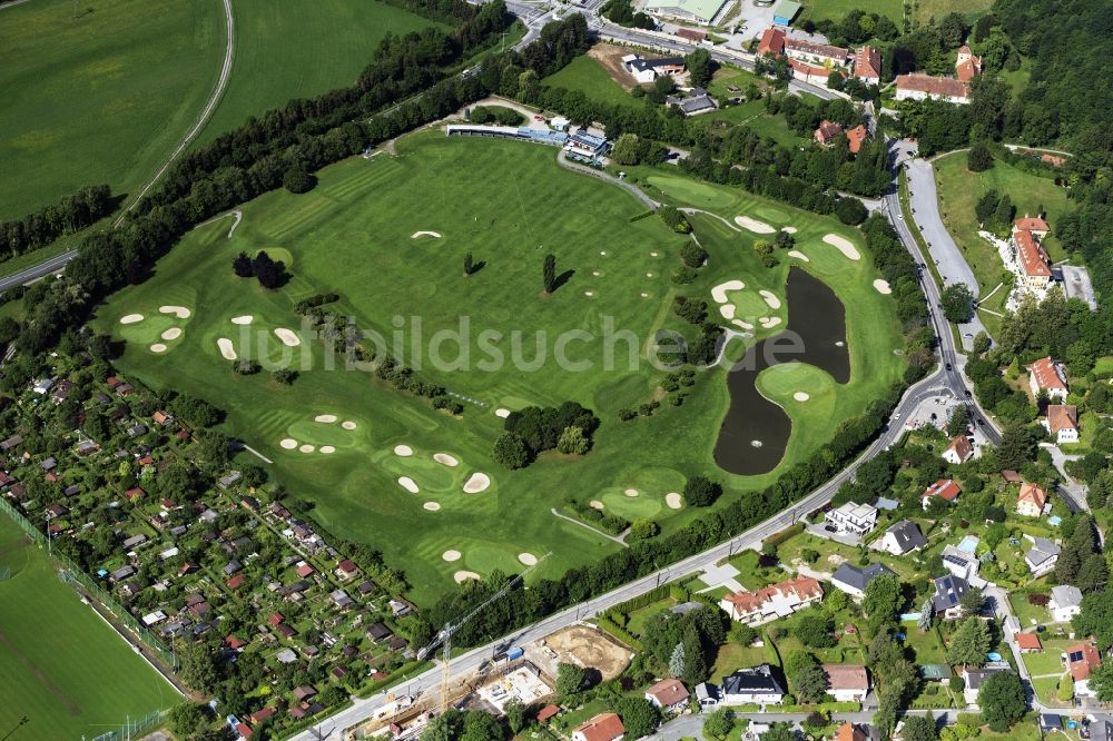 Graz von oben - Golfplatz Golfzentrum Andtritz in Graz in Steiermark, Österreich