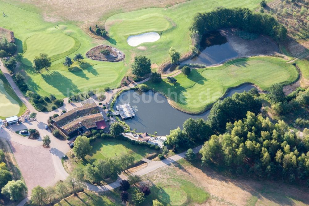 Winsen (Luhe) aus der Vogelperspektive: Golfplatz Green Eagle Golf Courses in Winsen (Luhe) im Bundesland Niedersachsen, Deutschland