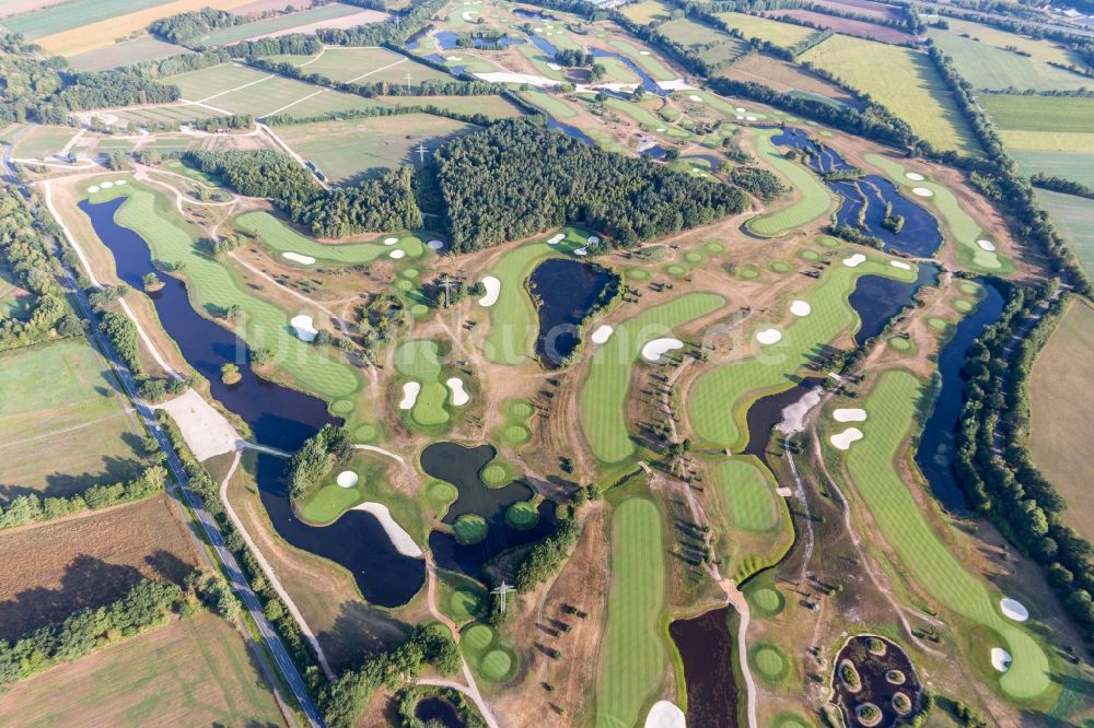 Luftbild Winsen (Luhe) - Golfplatz Green Eagle Golf Courses in Winsen (Luhe) im Bundesland Niedersachsen, Deutschland