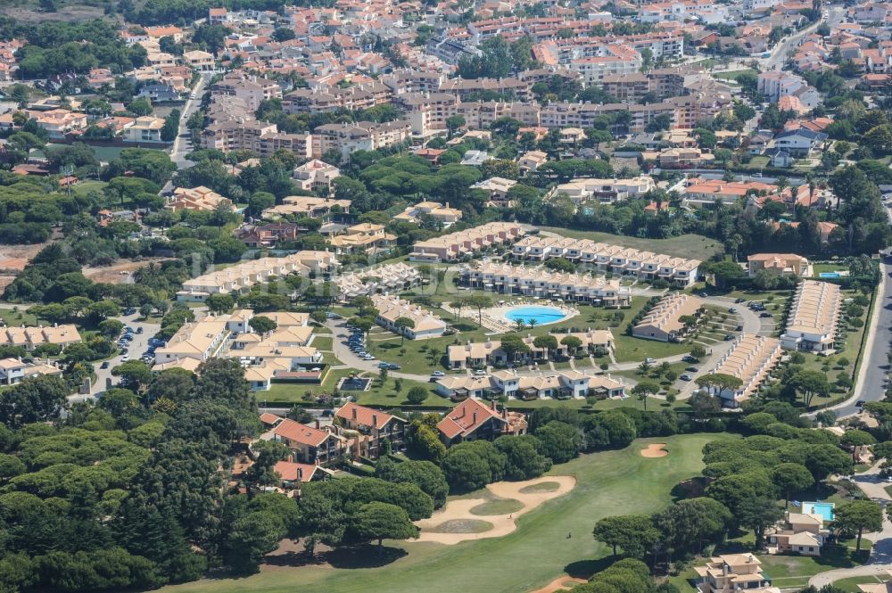 Luftbild Cascais - Golfplatz Vila Bicuda Resort-Hotel an der Rua dos Faisoes, in Cascais, Portugal