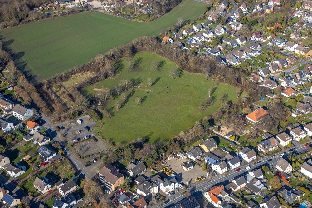 Luftaufnahme Unna - Grasflächen- Strukturen einer Feld- Landschaft an der Kleiststraße in Unna im Bundesland Nordrhein-Westfalen, Deutschland