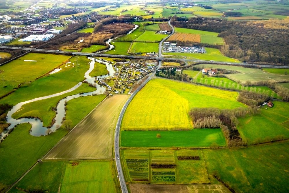 Luftbild Lippetal - Grasflächen- Strukturen einer Feld- Landschaft in Lippetal im Bundesland Nordrhein-Westfalen, Deutschland