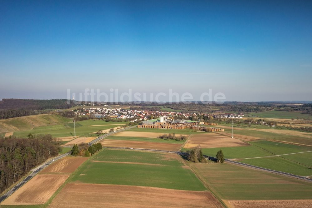 Luftbild Neuhausen - Grasflächen- Strukturen einer Feld- Landschaft nahe Neuhausen im Bundesland Baden-Württemberg