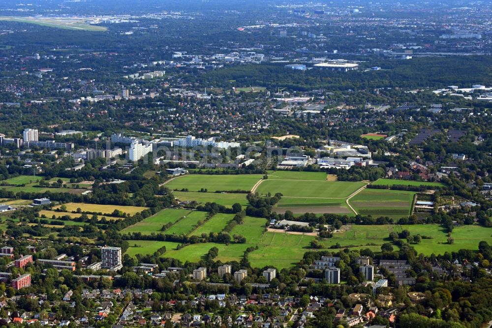 Luftbild Hamburg - Grasflächen- Strukturen einer Feld- Landschaft im Ortsteil Osdorf in Hamburg, Deutschland