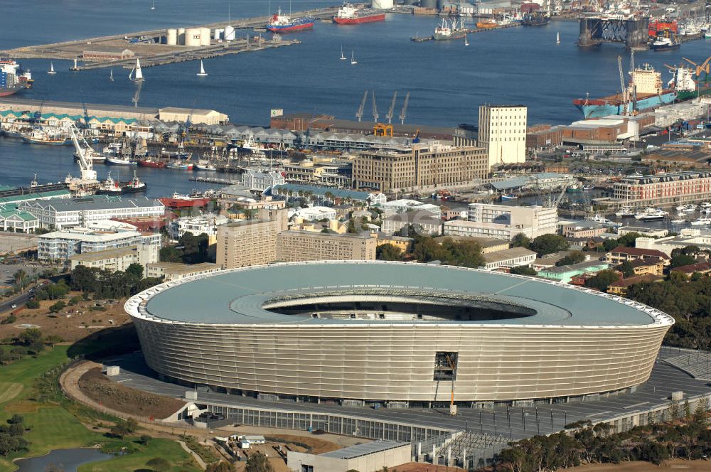 Kapstadt aus der Vogelperspektive: Green Point Stadion / Stadium in Kapstadt / Cape Town in Südafrika / South Africa