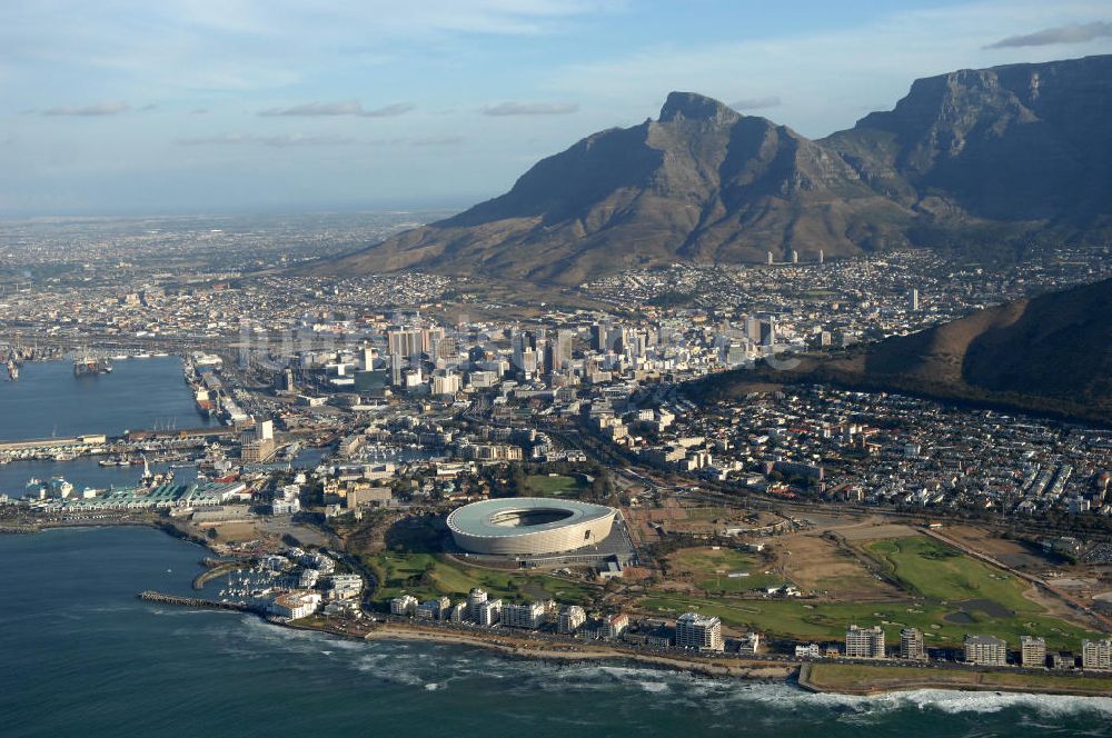 Kapstadt von oben - Green Point Stadion / Stadium in Kapstadt / Cape Town in Südafrika / South Africa