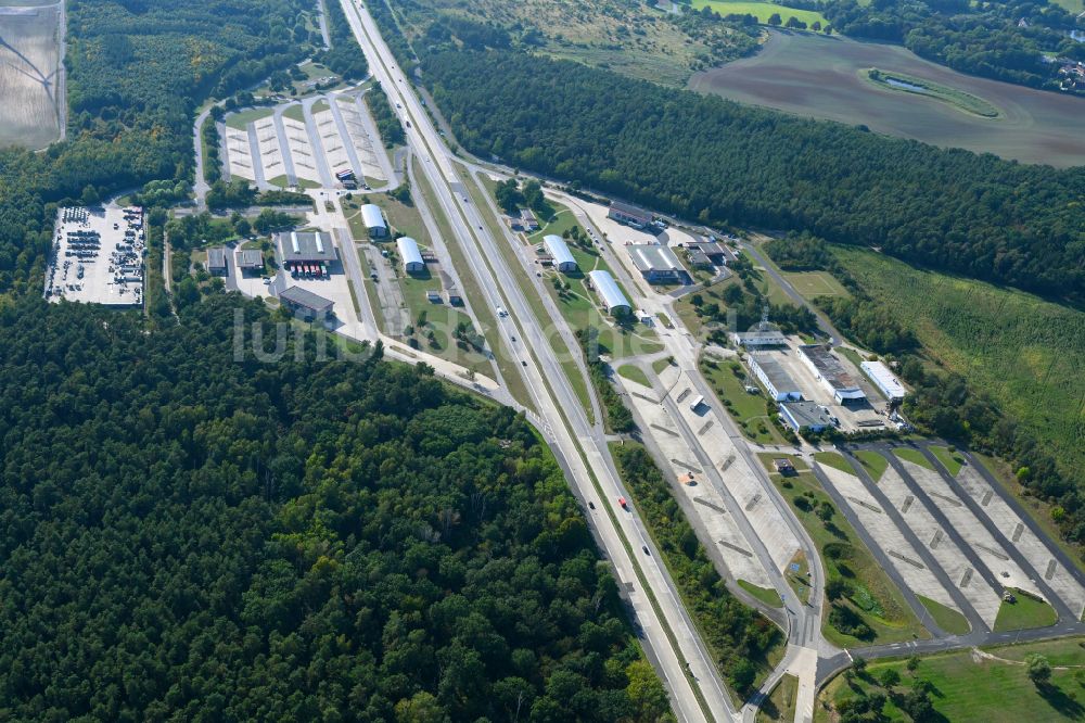 Luftbild Nadrensee - Grenzübergangsstelle an der Autobahn BAB A11 in Pomellen im Bundesland Mecklenburg-Vorpommern, Deutschland