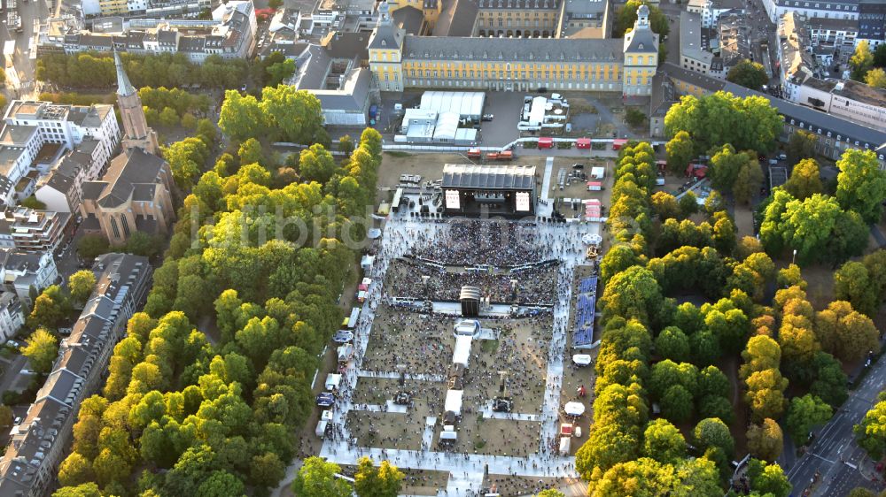 Bonn von oben - Großveranstaltung auf der Hofgartenwiese in Bonn im Bundesland Nordrhein-Westfalen, Deutschland