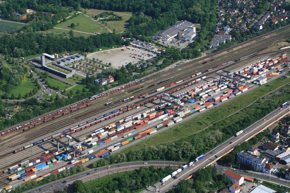 Weil am Rhein von oben - Güterbahnhof und Umschlagbahnhof der Deutschen Bahn in Weil am Rhein im Bundesland Baden-Württemberg