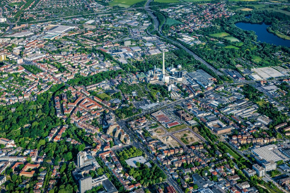 Luftaufnahme Braunschweig - GuD Kraftwerk mit Gas- und Dampfturbinenanlagen HKW Mitte in Braunschweig im Bundesland Niedersachsen, Deutschland