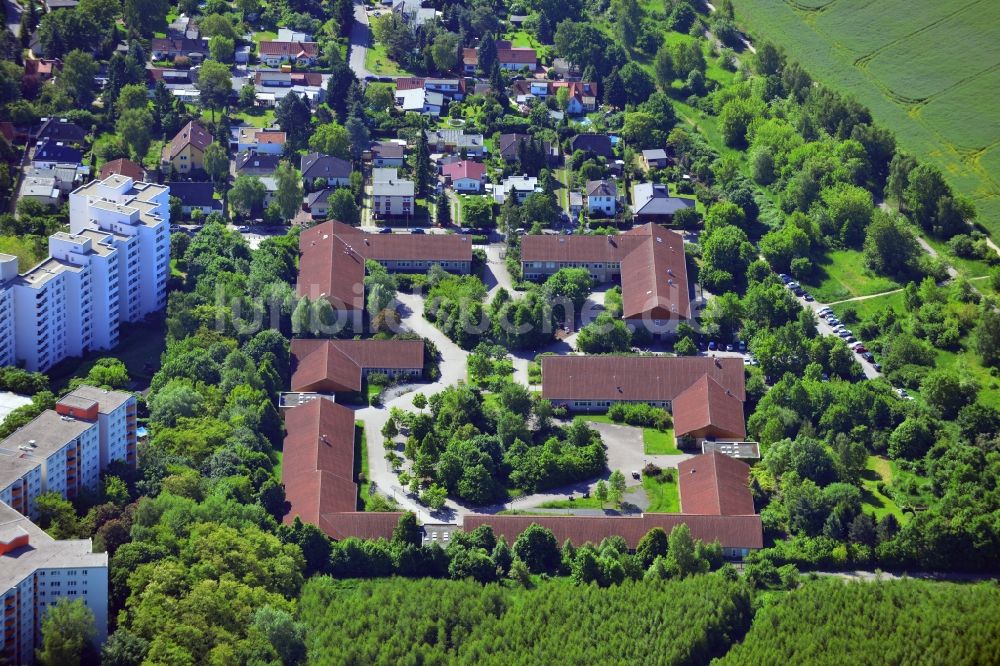 Luftbild Berlin - Gustav-Heinemann-Schule in der Waldsassener Straße im Stadtteil Marienfelde von Berlin