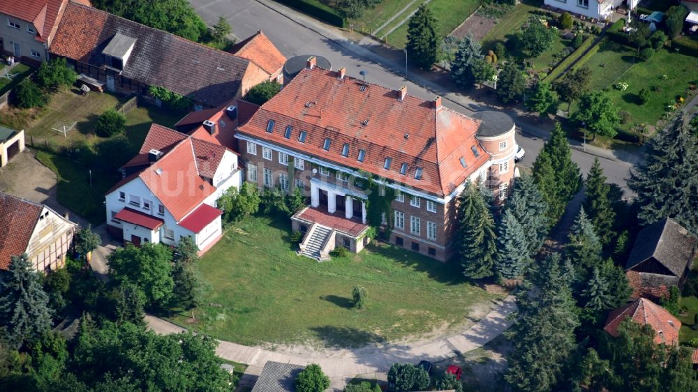 Luftbild Calvörde - Gutshaus Dorst in Calvörde im Bundesland Sachsen-Anhalt, Deutschland