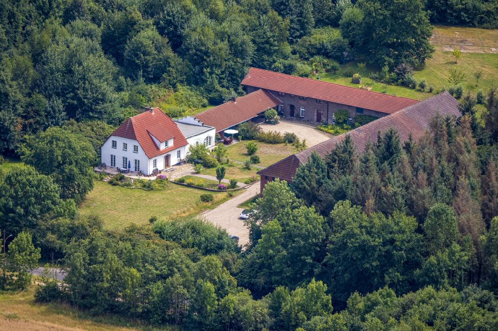 Luftaufnahme Castrop-Rauxel - Gutshaus und Landgut des Schlosses Haus Dorloh in Castrop-Rauxel im Bundesland Nordrhein-Westfalen, Deutschland