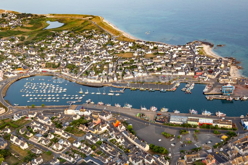 Luftbild Treffiagat - Hafen von Guilvinec / Port du Guilvinec-Treffiagat in Treffiagat in Bretagne, Frankreich