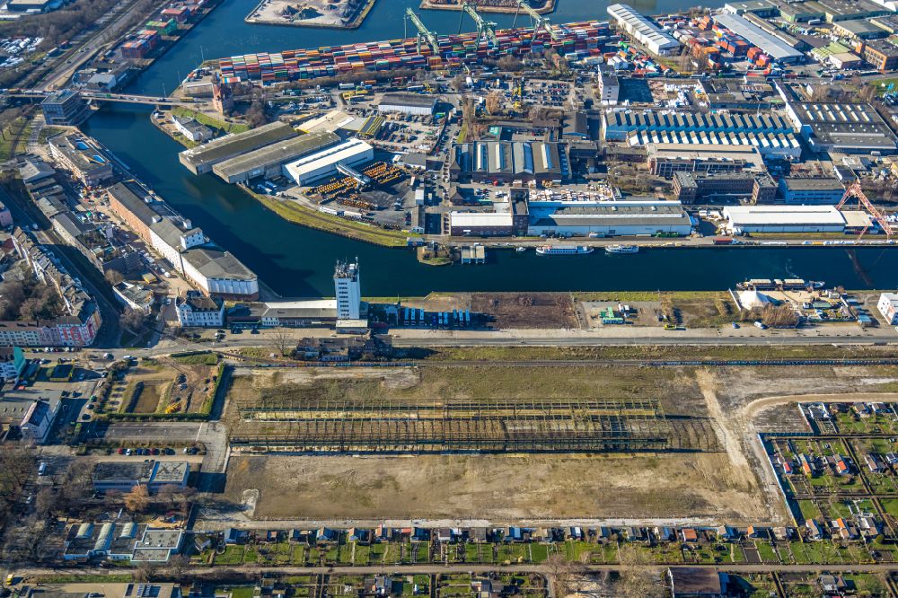 Luftbild Dortmund - Hafen und Hafengelände des Binnenhafen am Ufer der Ruhr in Dortmund im Bundesland Nordrhein-Westfalen, Deutschland