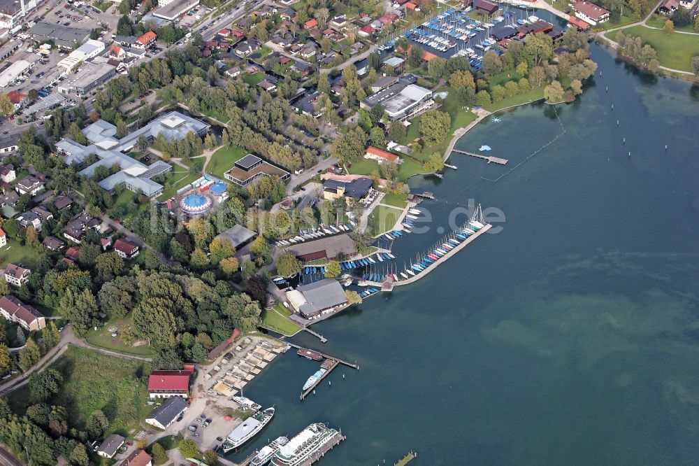 Starnberg aus der Vogelperspektive: Hafen, Wasserpark und Bootswerft Rambeck in Starnberg am Starnberger See im Bundesland Bayern