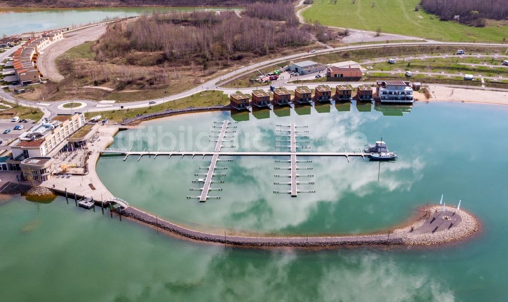 Großpösna aus der Vogelperspektive: Hafenanlage an der Ferienanlage Lagovida Störmthaler See bei Großpösna in Sachsen