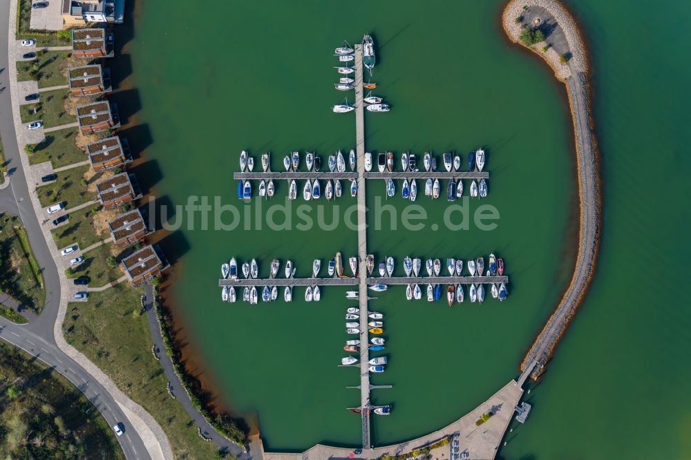 Luftbild Großpösna - Hafenanlage an der Ferienanlage Lagovida Störmthaler See bei Großpösna in Sachsen