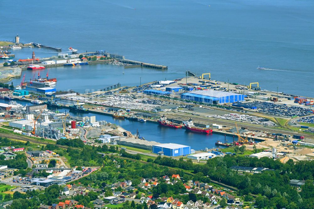 Luftbild Cuxhaven - Hafenanlagen an der Meeres- Küste der Nordsee in Cuxhaven im Bundesland Niedersachsen, Deutschland