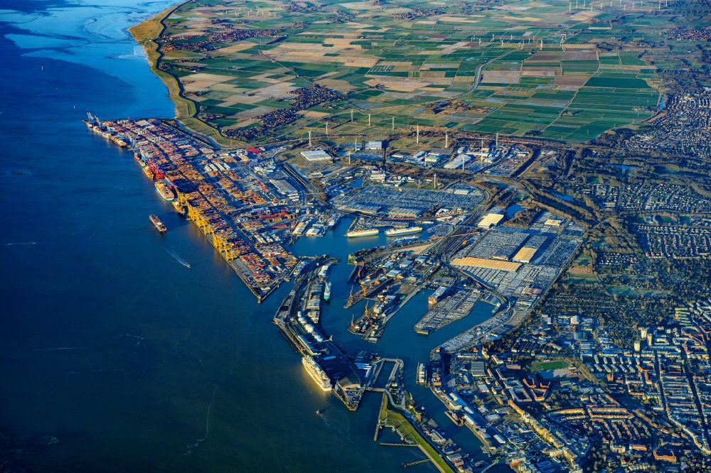 Luftbild Bremerhaven - Hafenanlagen an der Meeres- Küste der Nordsee in Bremerhaven im Bundesland Bremen, Deutschland