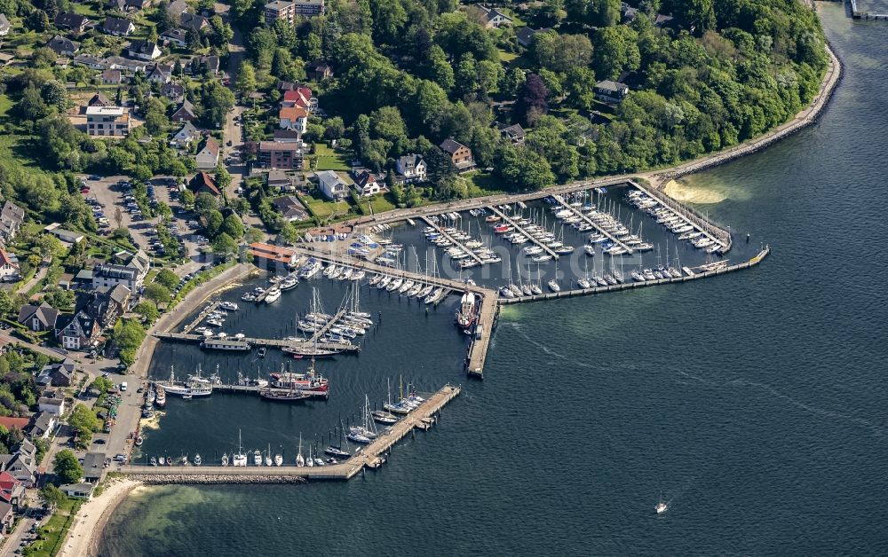 Luftbild Heikendorf - Hafenanlagen an der Ostsee- Küste der Kieler Förde in Heikendorf im Bundesland Schleswig-Holstein, Deutschland