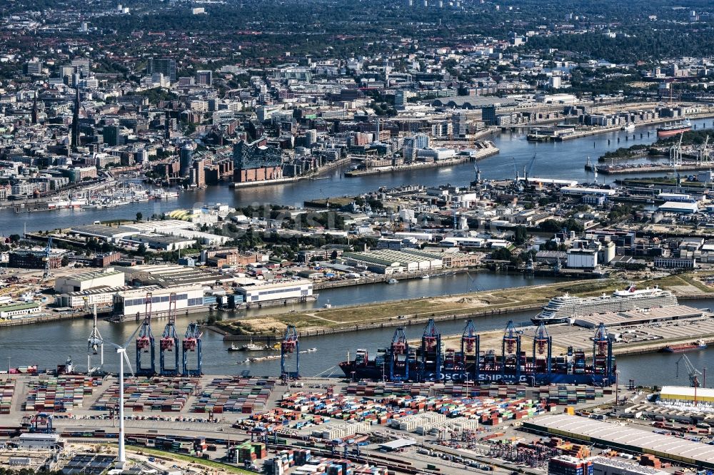 Luftaufnahme Hamburg - Hafenanlagen am Ufer des Flußverlaufes der Elbe in Hamburg im Gegenlicht