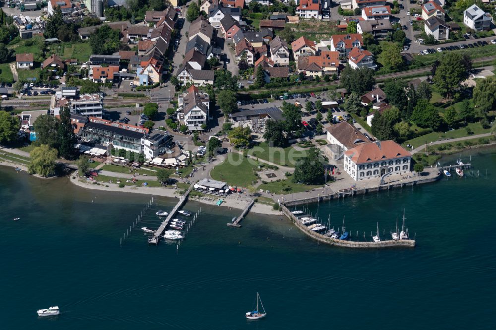 Luftbild Bodman-Ludwigshafen - Hafenanlagen am Ufer des Hafenbeckens am Bodensee in Bodman-Ludwigshafen im Bundesland Baden-Württemberg, Deutschland