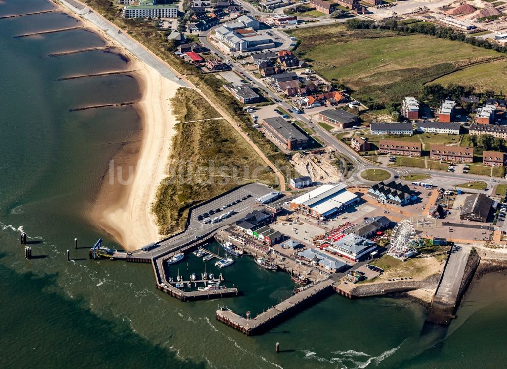 Luftaufnahme List - Hafenbereich am Ufer der Nordsee Insel Sylt in List im Bundesland Schleswig-Holstein