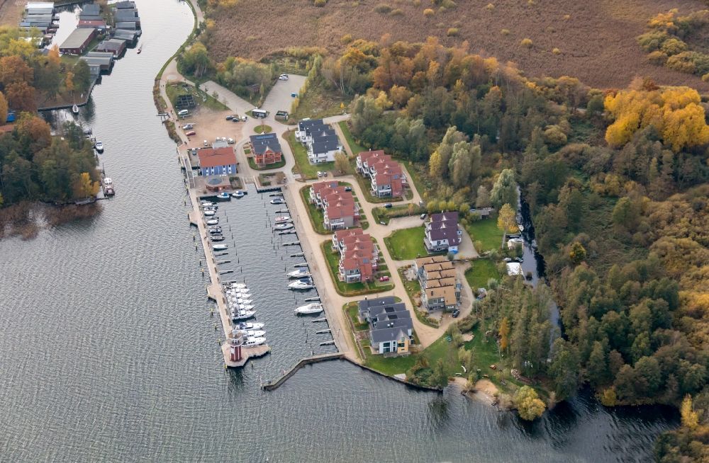 Luftaufnahme Plau am See - Hafendorf in Plau am See im Bundesland Mecklenburg-Vorpommern, Deutschland