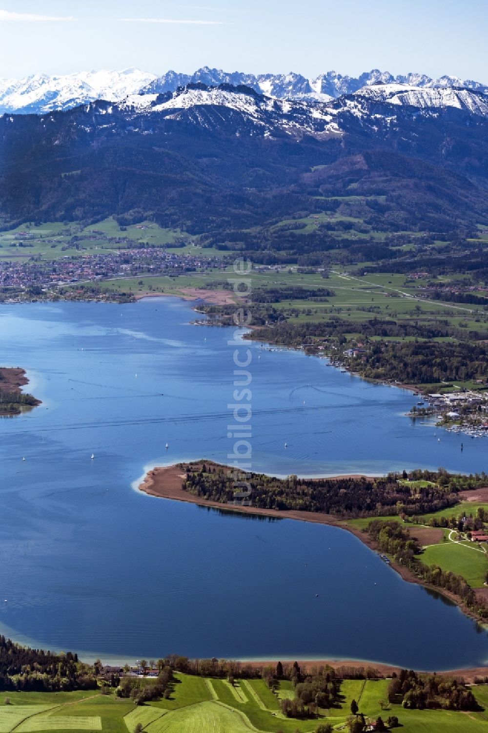 Luftbild Breitbrunn am Chiemsee - Halbinsel Sassau auf dem Chiemsee in Breitbrunn am Chiemsee im Bundesland Bayern, Deutschland