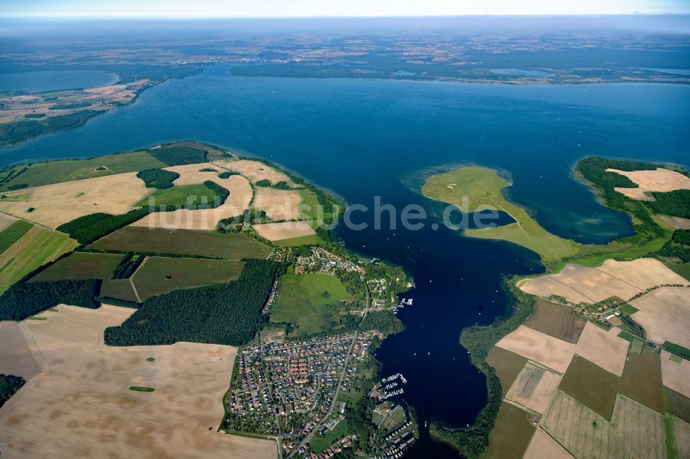 Luftbild Ludorf - Halbinsel im See Müritz in Ludorf im Bundesland Mecklenburg-Vorpommern