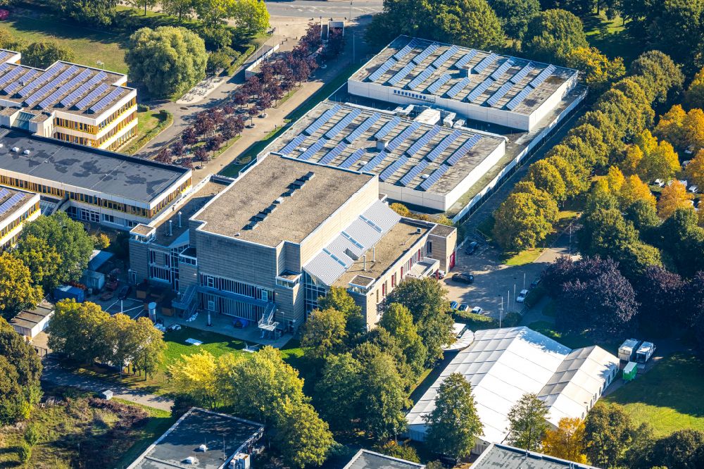 Luftbild Unna - Hallenensemble und das Geschwister-Scholl-Gymnasium in Unna im Bundesland Nordrhein-Westfalen, Deutschland