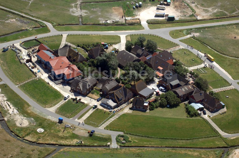 Luftaufnahme Hooge - Hallig- Landschaft in Hooge im Bundesland Schleswig-Holstein, Deutschland