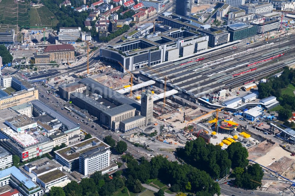 Luftbild Stuttgart - Hauptbahnhof der Deutschen Bahn und Bauarbeiten zum Verkehrs- und Städtebauprojekt Stuttgart 21 in Stuttgart im Bundesland Baden-Württemberg