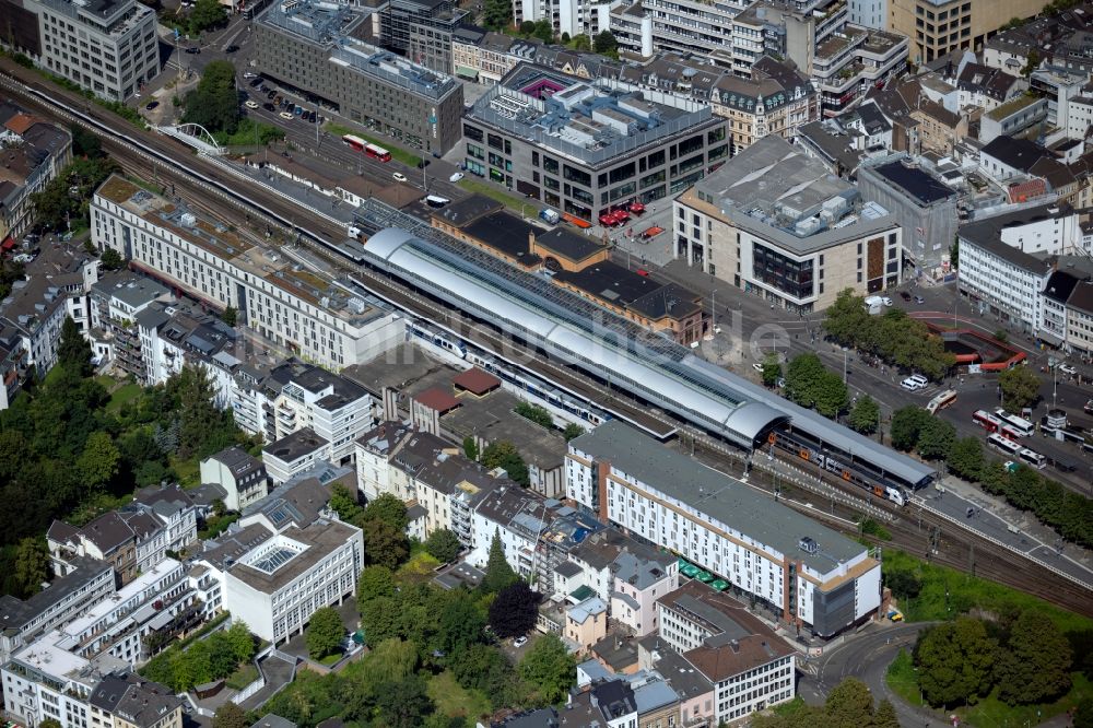 Bonn von oben - Hauptbahnhof der Deutschen Bahn in Bonn im Bundesland Nordrhein-Westfalen, Deutschland