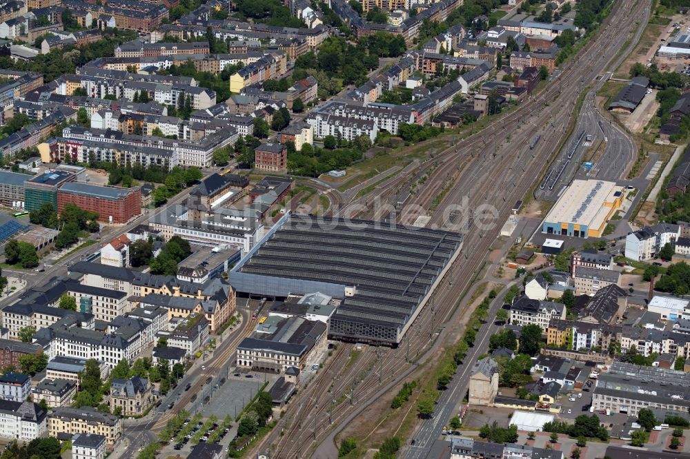 Luftaufnahme Chemnitz - Hauptbahnhof der Deutschen Bahn in Chemnitz im Bundesland Sachsen, Deutschland